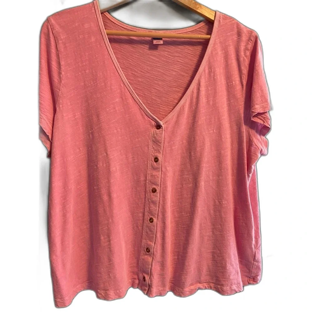 Bundle of 6 Women’s Spring/Summer Tops Junior XXL to Women's XL to 2X - Picture 6 of 6